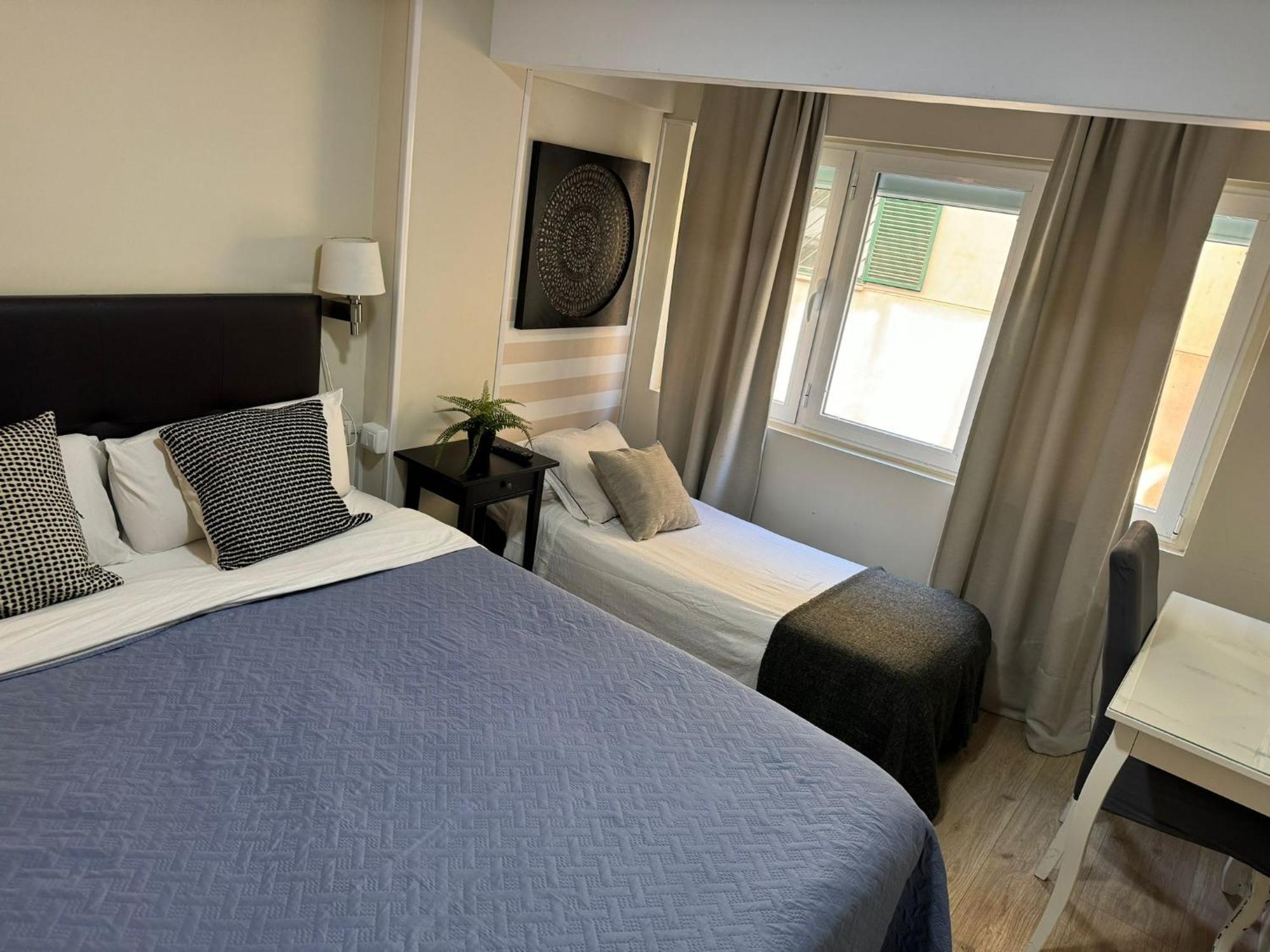 Picasso Premium Apartment Malaga Luaran gambar